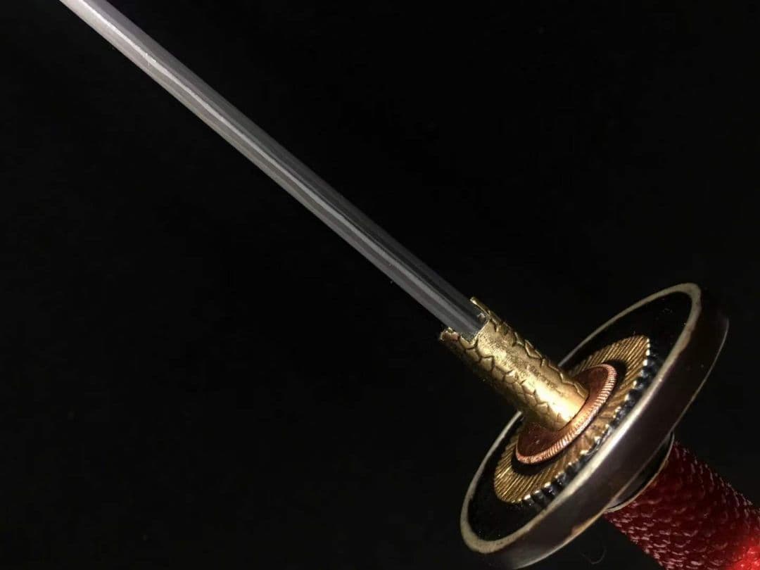 赤い魚の皮5枚の合太刀 古兵器 武具　刀装具　日本刀　模造刀 居合刀